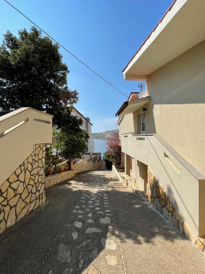 Apartment Victoria Stara Baška Εξωτερικό φωτογραφία
